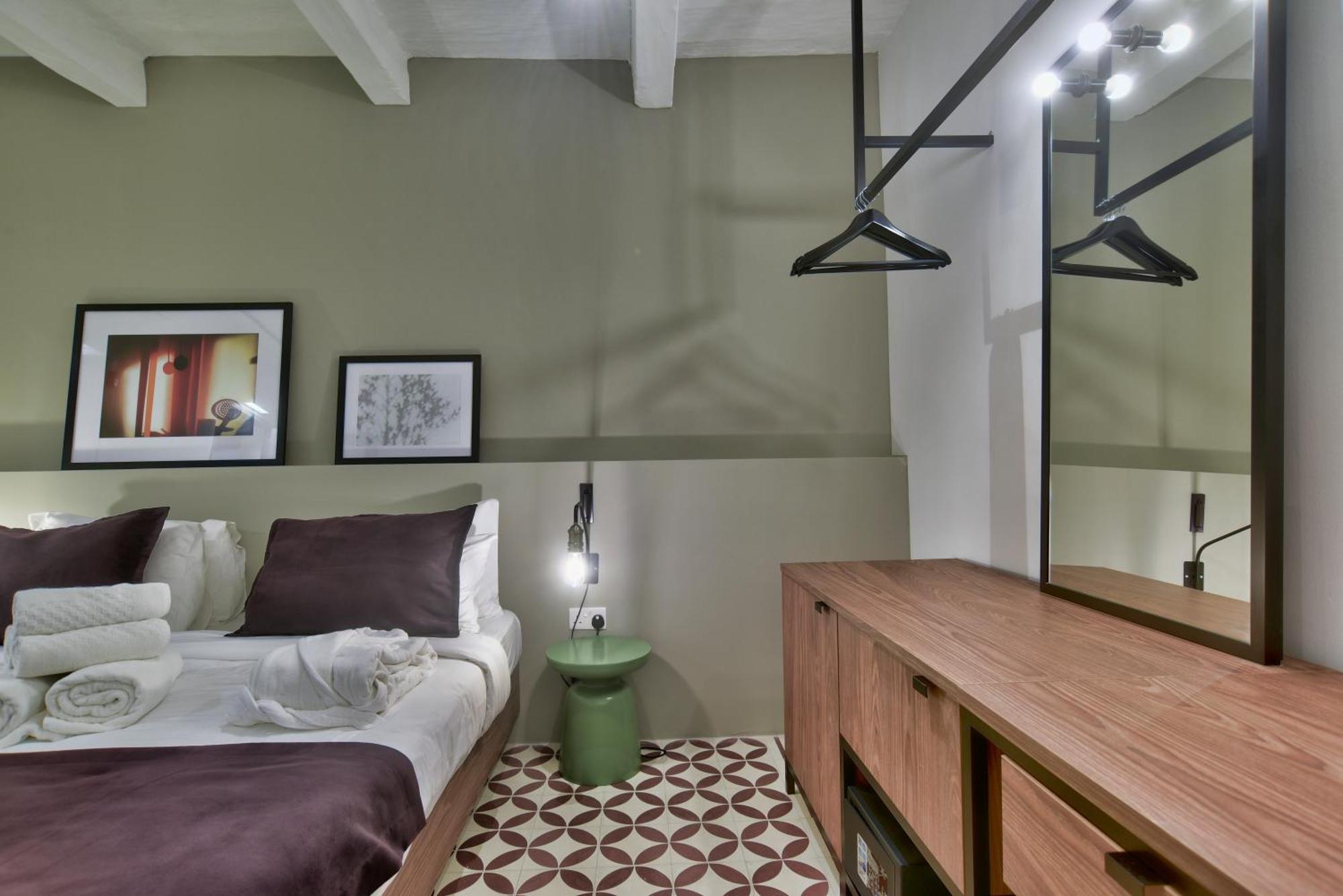 Private Rooms With Bathroom In La Valette Extérieur photo
