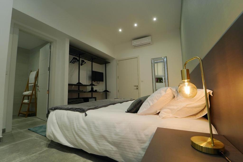 Private Rooms With Bathroom In La Valette Extérieur photo