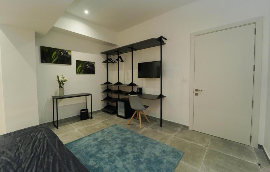 Private Rooms With Bathroom In La Valette Extérieur photo